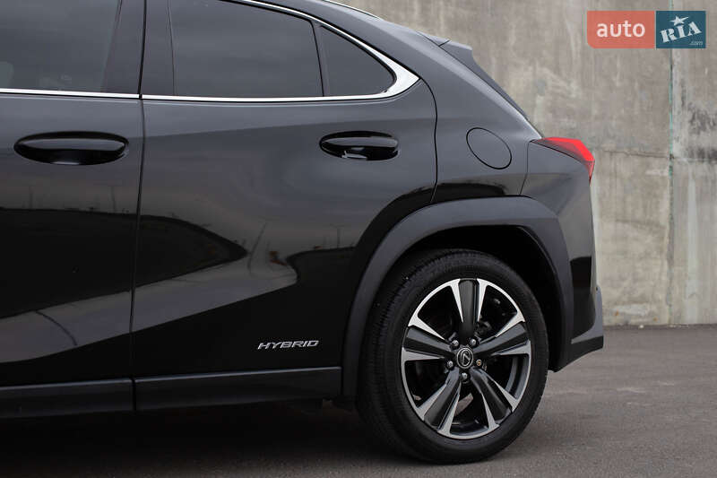 Позашляховик / Кросовер Lexus UX 2019 в Львові