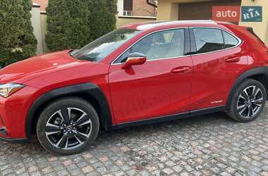 Внедорожник / Кроссовер Lexus UX 2021 в 