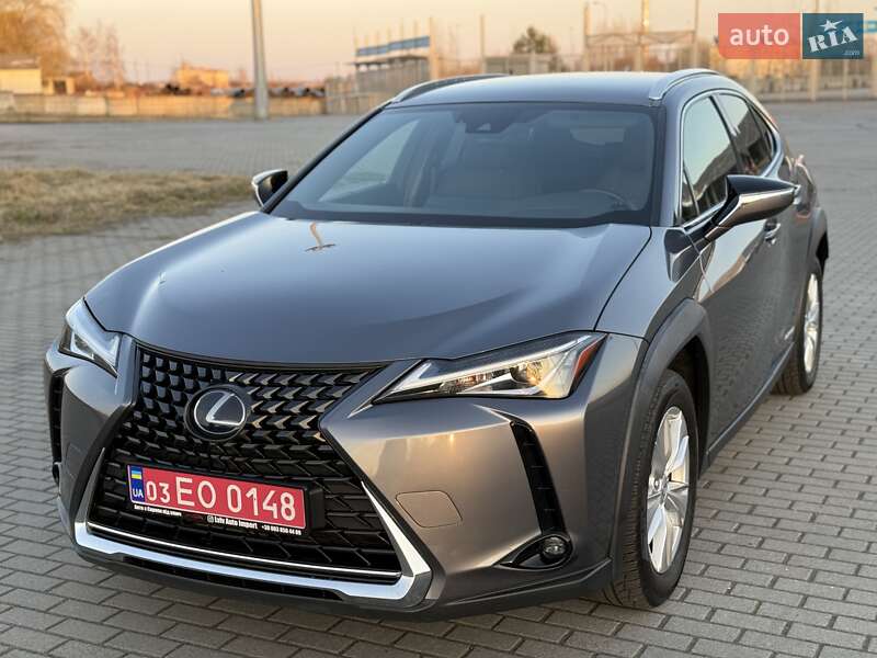 Внедорожник / Кроссовер Lexus UX 2020 в 