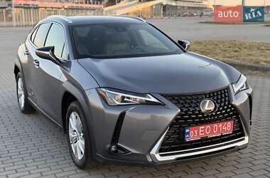 Внедорожник / Кроссовер Lexus UX 2020 в 