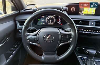 Внедорожник / Кроссовер Lexus UX 2020 в 