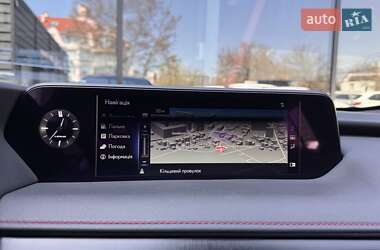 Позашляховик / Кросовер Lexus UX 2021 в 