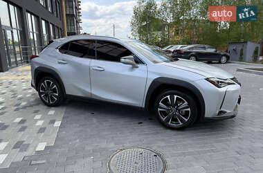 Внедорожник / Кроссовер Lexus UX 2020 в 