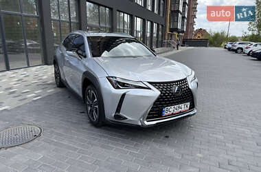 Внедорожник / Кроссовер Lexus UX 2020 в 