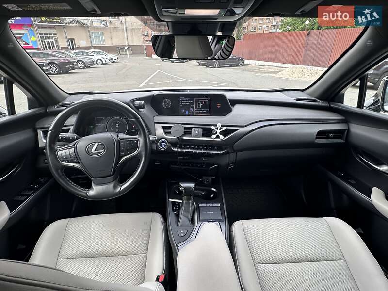 Внедорожник / Кроссовер Lexus UX 2019 в Киеве