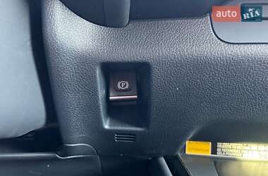 Внедорожник / Кроссовер Lexus UX 2020 в 