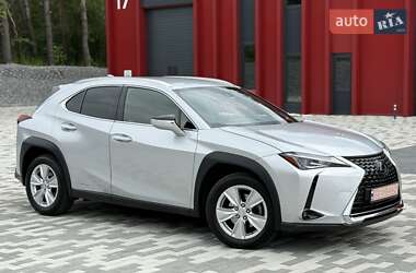 Внедорожник / Кроссовер Lexus UX 2020 в 