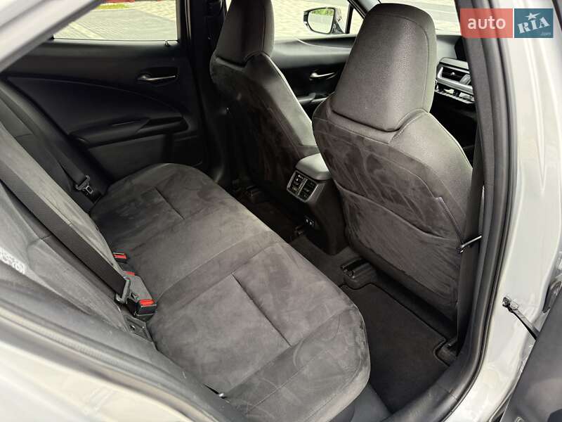 Позашляховик / Кросовер Lexus UX 2020 в Львові фото 24 Позашляховик / Кросовер Lexus UX 2020 в Львові