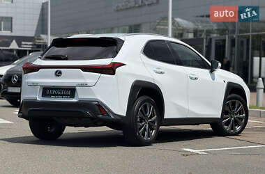 Внедорожник / Кроссовер Lexus UX 2022 в 