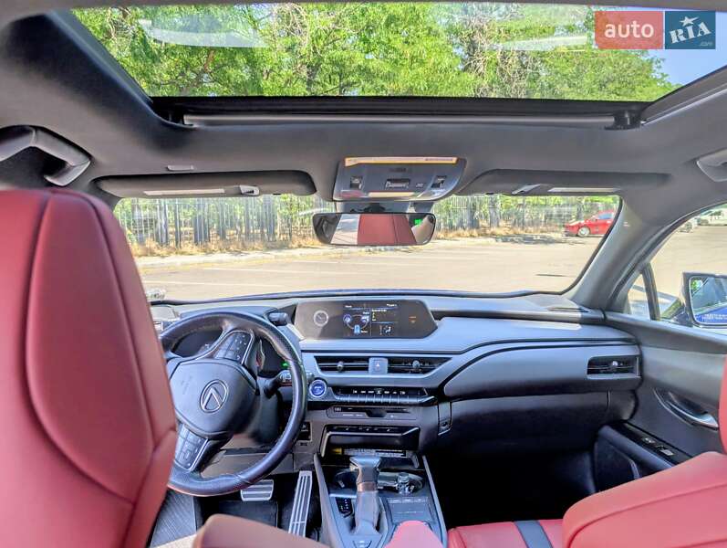 Позашляховик / Кросовер Lexus UX 2019 в Одесі фото 43 Позашляховик / Кросовер Lexus UX 2019 в Одесі