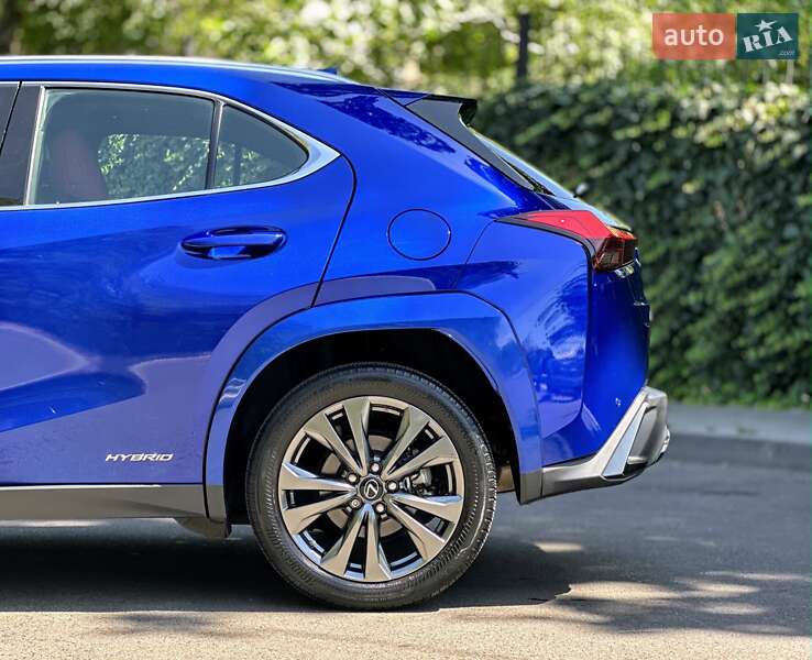Позашляховик / Кросовер Lexus UX 2019 в Одесі фото 24 Позашляховик / Кросовер Lexus UX 2019 в Одесі