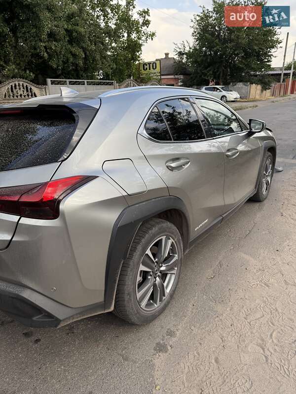 Позашляховик / Кросовер Lexus UX 2021 в Олександрії