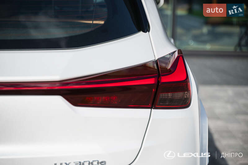 Внедорожник / Кроссовер Lexus UX 2023 в Днепре