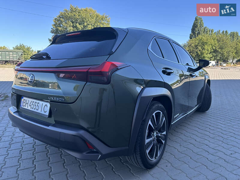 Внедорожник / Кроссовер Lexus UX 2020 в Подольске фото 8 Внедорожник / Кроссовер Lexus UX 2020 в Подольске