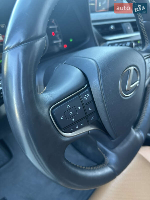 Внедорожник / Кроссовер Lexus UX 2020 в Подольске фото 22 Внедорожник / Кроссовер Lexus UX 2020 в Подольске