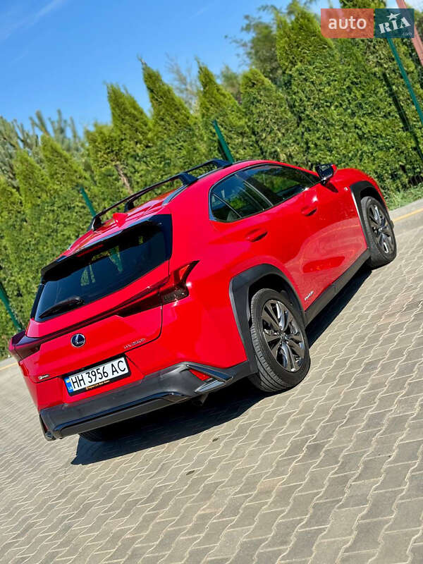 Позашляховик / Кросовер Lexus UX 2019 в Одесі