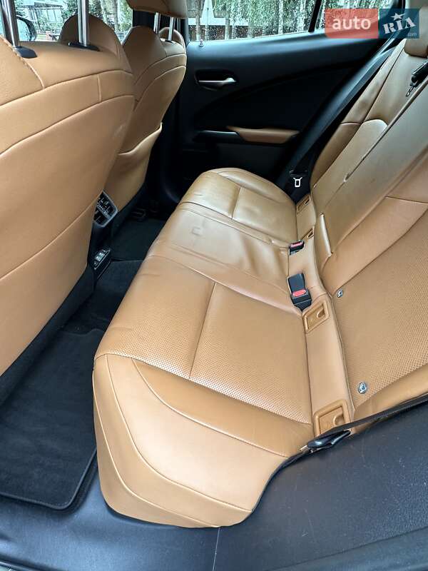 Внедорожник / Кроссовер Lexus UX 2020 в Виннице