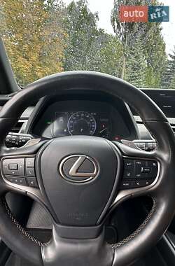 Внедорожник / Кроссовер Lexus UX 2020 в Виннице