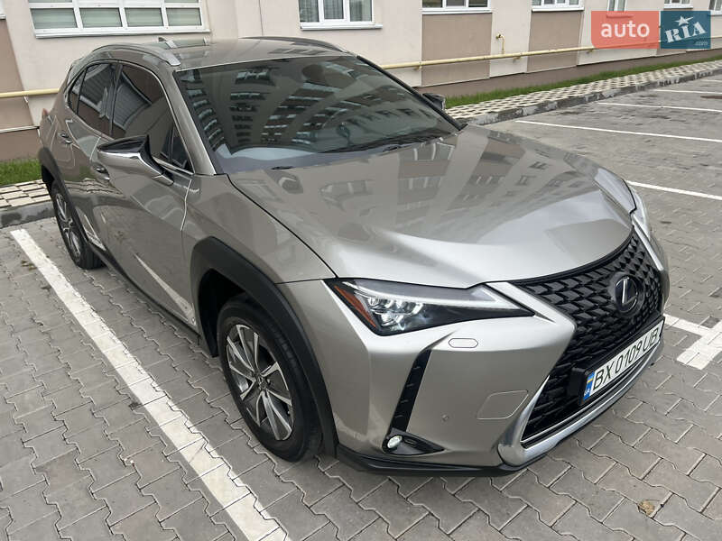 Позашляховик / Кросовер Lexus UX 2020 в Хмельницькому