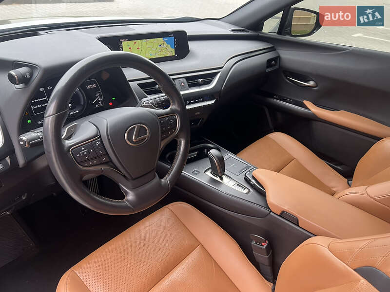 Позашляховик / Кросовер Lexus UX 2020 в Хмельницькому