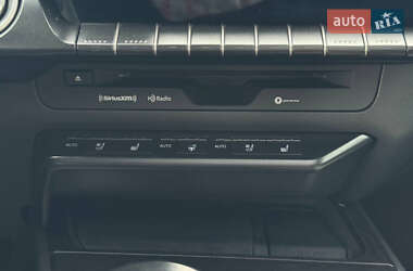 Внедорожник / Кроссовер Lexus UX 2020 в 