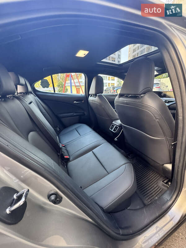 Внедорожник / Кроссовер Lexus UX 2022 в Львове фото 14 Внедорожник / Кроссовер Lexus UX 2022 в Львове