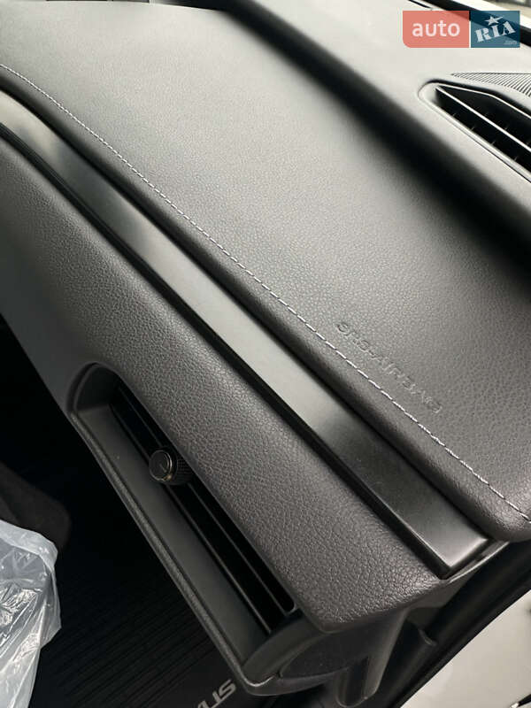 Позашляховик / Кросовер Lexus UX 2019 в Києві фото 19 Позашляховик / Кросовер Lexus UX 2019 в Києві