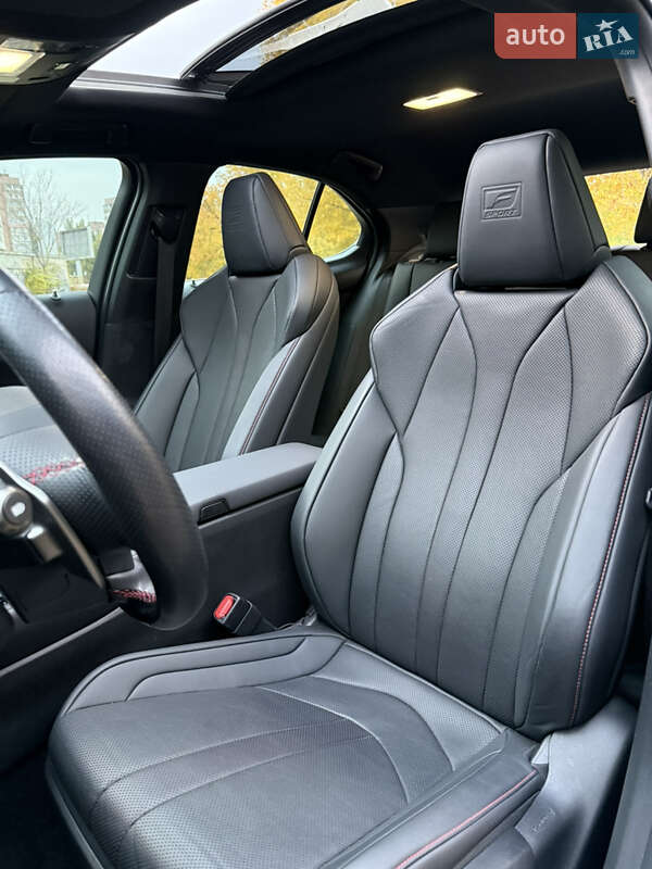 Внедорожник / Кроссовер Lexus UX 2020 в Днепре фото 3 Внедорожник / Кроссовер Lexus UX 2020 в Днепре