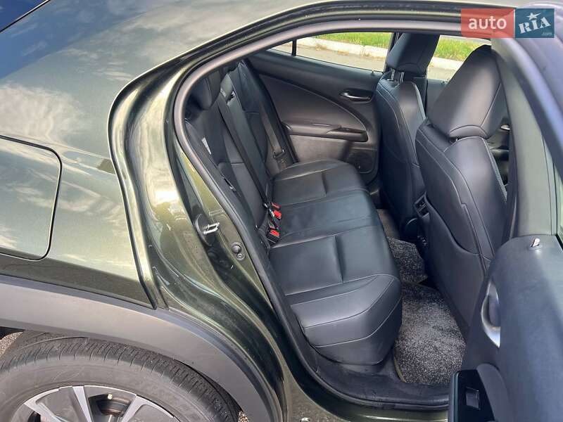 Позашляховик / Кросовер Lexus UX 2021 в Києві фото 16 Позашляховик / Кросовер Lexus UX 2021 в Києві