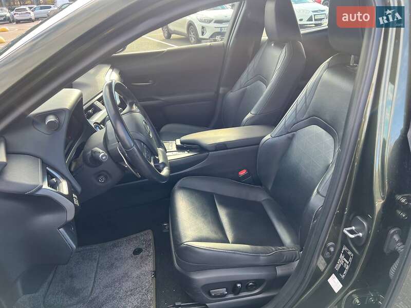 Позашляховик / Кросовер Lexus UX 2021 в Києві фото 10 Позашляховик / Кросовер Lexus UX 2021 в Києві