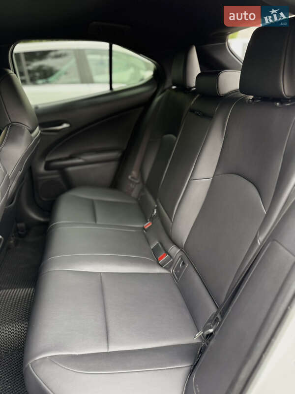 Внедорожник / Кроссовер Lexus UX 2019 в Тернополе фото 21 Внедорожник / Кроссовер Lexus UX 2019 в Тернополе