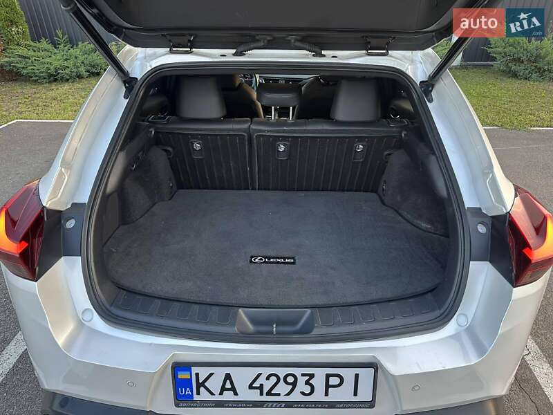 Позашляховик / Кросовер Lexus UX 2020 в Києві фото 28 Позашляховик / Кросовер Lexus UX 2020 в Києві