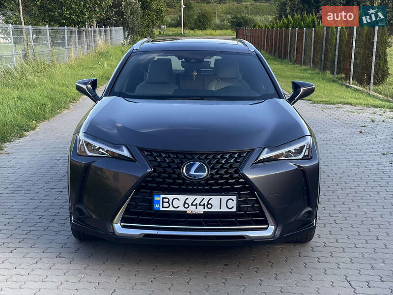 Позашляховик / Кросовер Lexus UX 2022 в Львові