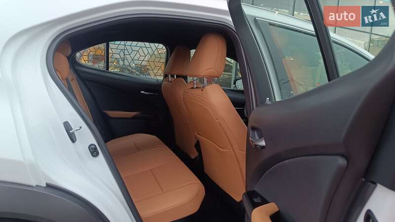 Внедорожник / Кроссовер Lexus UX 2023 в Киеве фото 6 Внедорожник / Кроссовер Lexus UX 2023 в Киеве