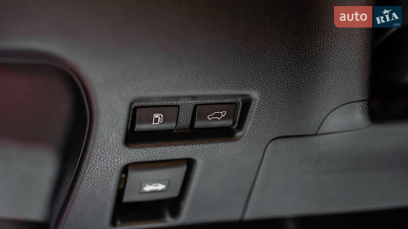 Позашляховик / Кросовер Lexus UX 2019 в Львові фото 17 Позашляховик / Кросовер Lexus UX 2019 в Львові