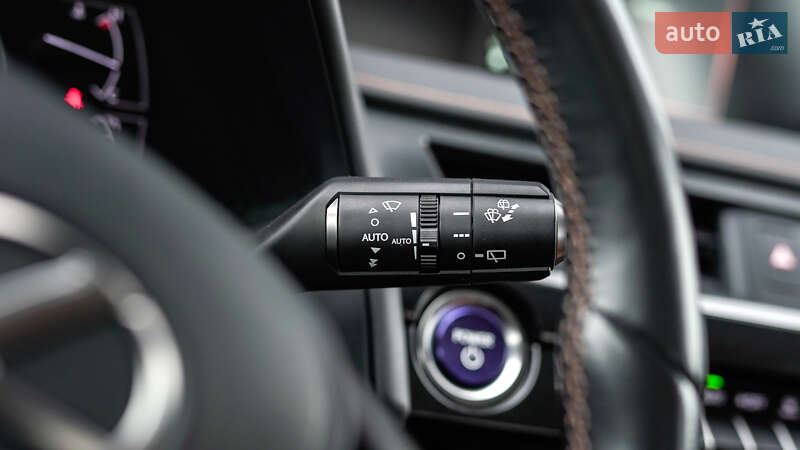 Позашляховик / Кросовер Lexus UX 2019 в Львові фото 23 Позашляховик / Кросовер Lexus UX 2019 в Львові