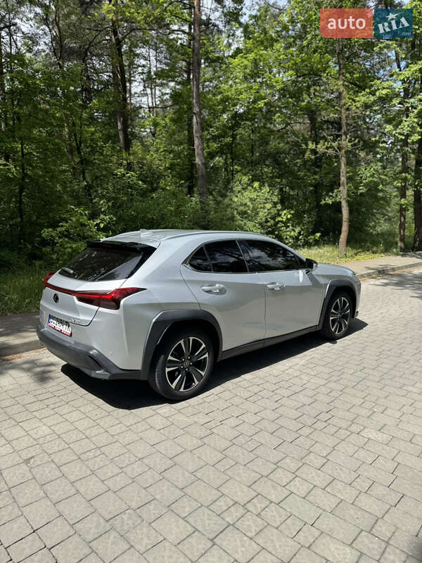 Внедорожник / Кроссовер Lexus UX 2020 в Львове