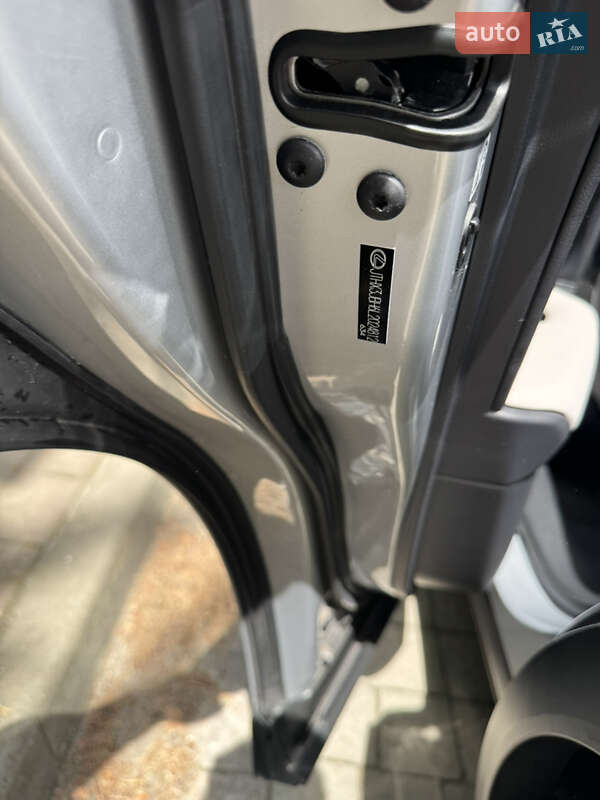 Внедорожник / Кроссовер Lexus UX 2020 в Львове