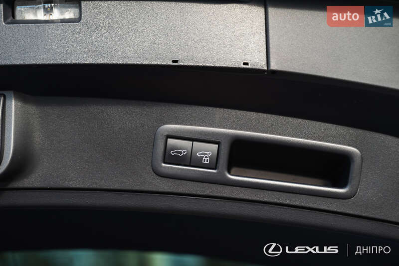 Внедорожник / Кроссовер Lexus UX 2023 в Днепре фото 34 Внедорожник / Кроссовер Lexus UX 2023 в Днепре