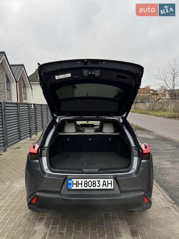 Внедорожник / Кроссовер Lexus UX 2020 в Киеве