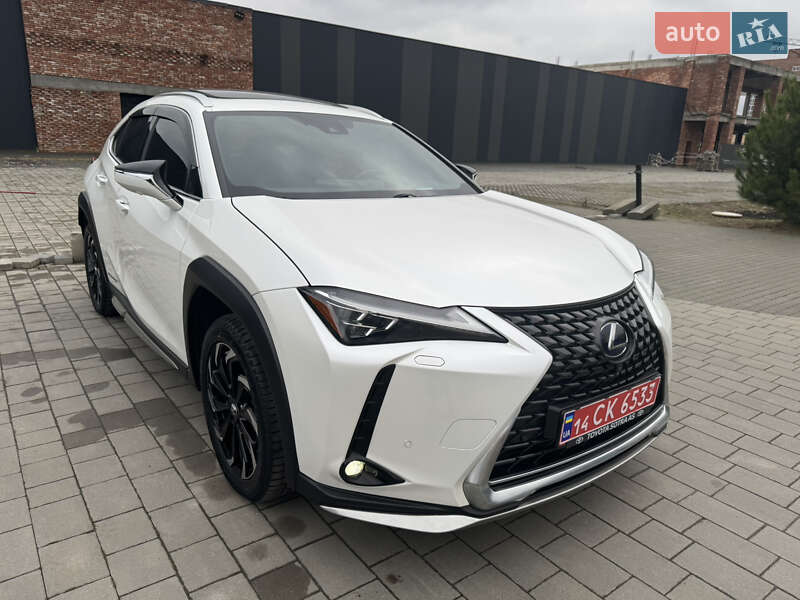 Внедорожник / Кроссовер Lexus UX 2022 в Хмельницком