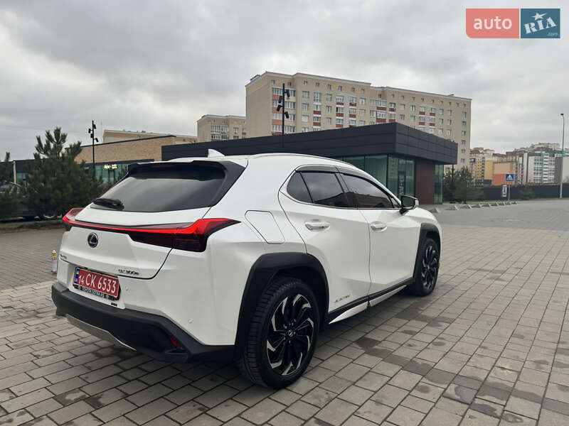 Внедорожник / Кроссовер Lexus UX 2022 в Хмельницком