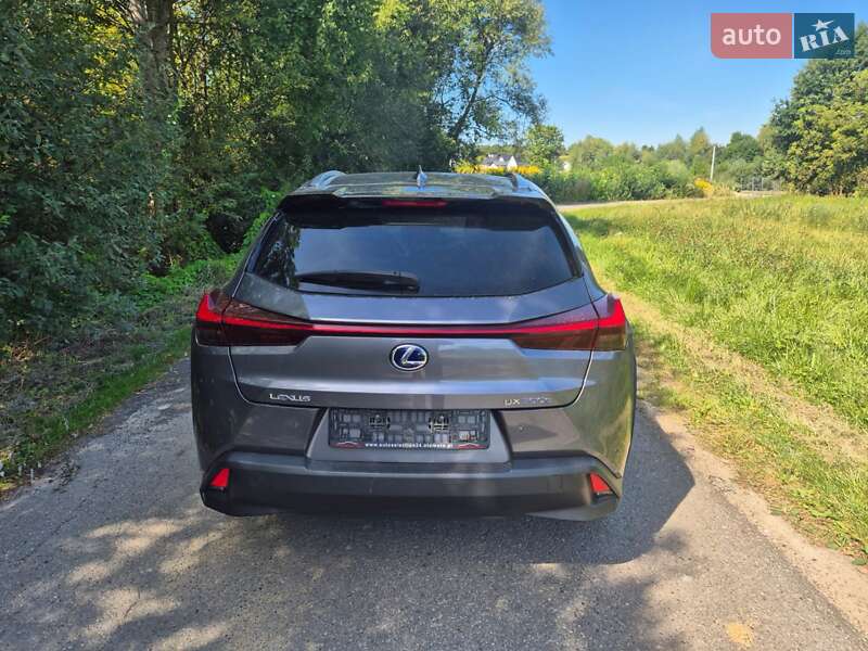 Позашляховик / Кросовер Lexus UX 2022 в Снятині