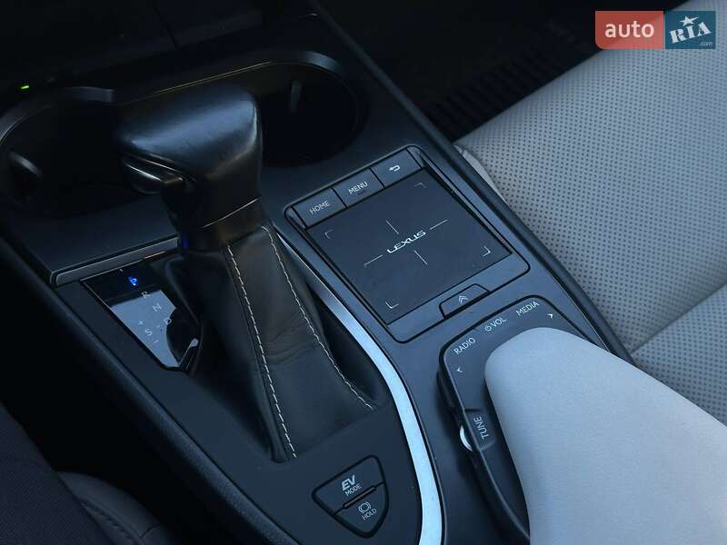 Внедорожник / Кроссовер Lexus UX 2020 в Одессе
