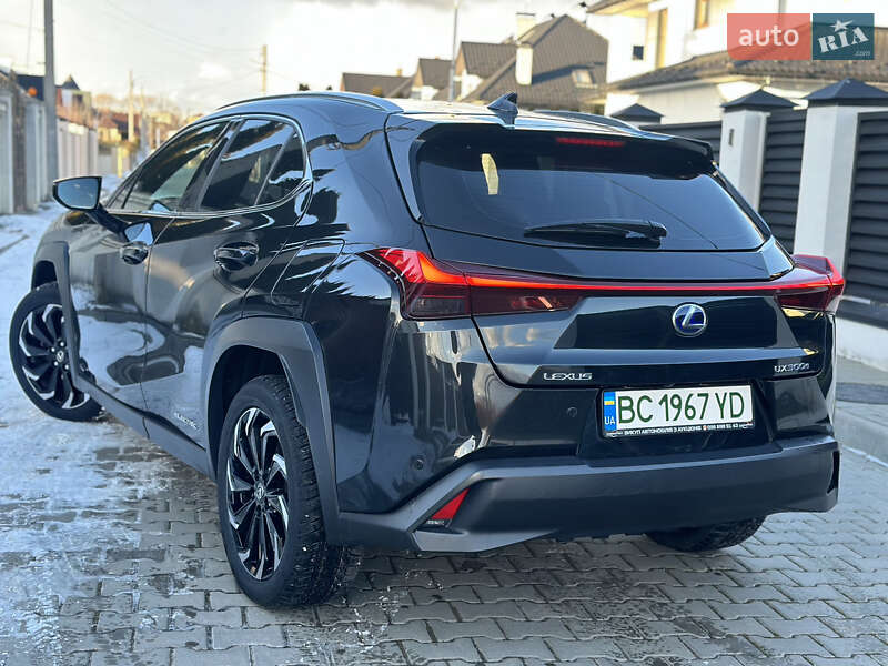 Позашляховик / Кросовер Lexus UX 2021 в Дрогобичі