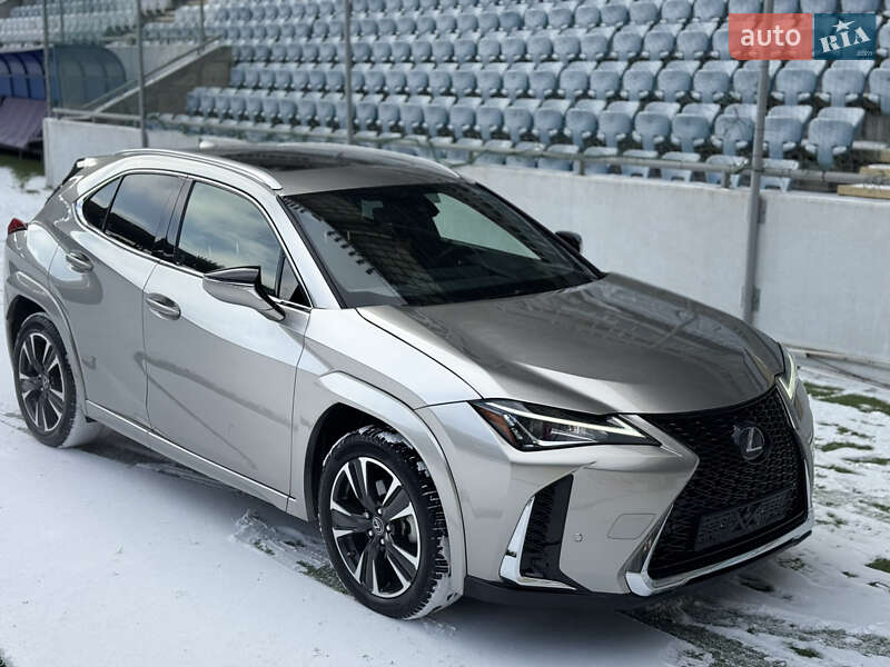 Позашляховик / Кросовер Lexus UX 2019 в Одесі фото 3 Позашляховик / Кросовер Lexus UX 2019 в Одесі