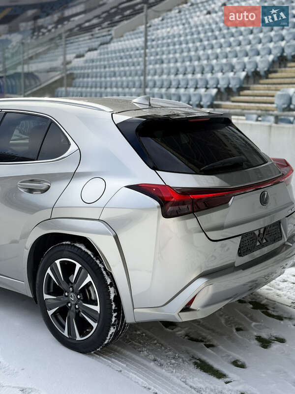 Позашляховик / Кросовер Lexus UX 2019 в Одесі фото 16 Позашляховик / Кросовер Lexus UX 2019 в Одесі