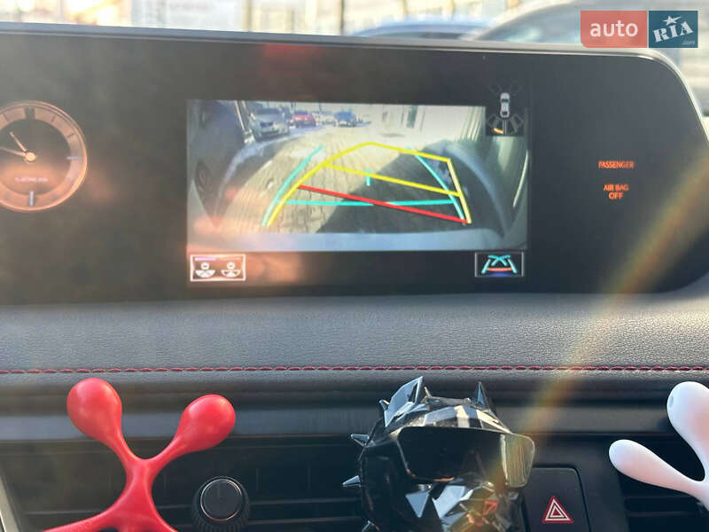 Внедорожник / Кроссовер Lexus UX 2019 в Одессе