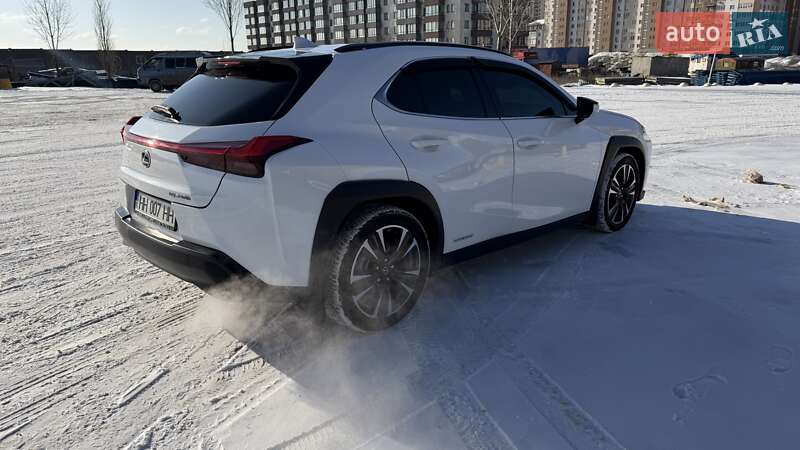 Внедорожник / Кроссовер Lexus UX 2019 в Одессе