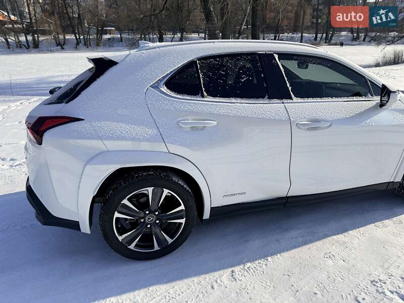 Внедорожник / Кроссовер Lexus UX 2022 в Сумах